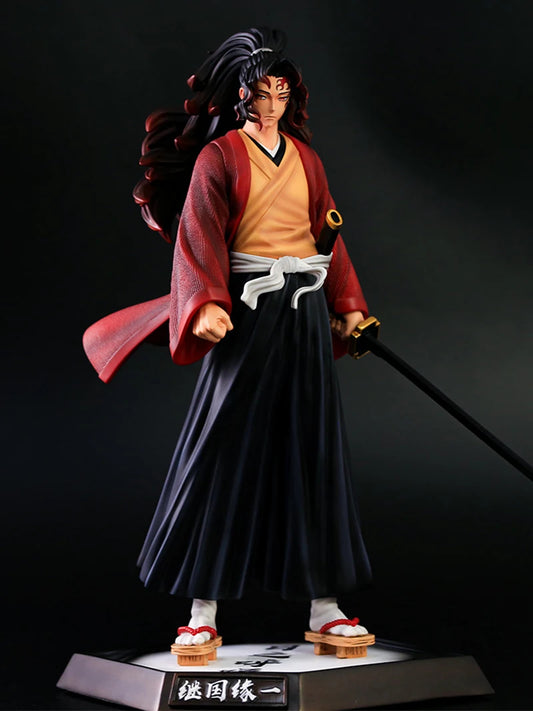 Figurine Yoriichi Tsugikuni Souffle du Soleil - Demon Slayer 30cm