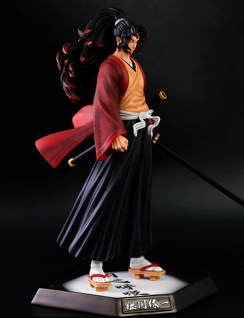 Figurine Yoriichi Tsugikuni Souffle du Soleil - Demon Slayer 30cm