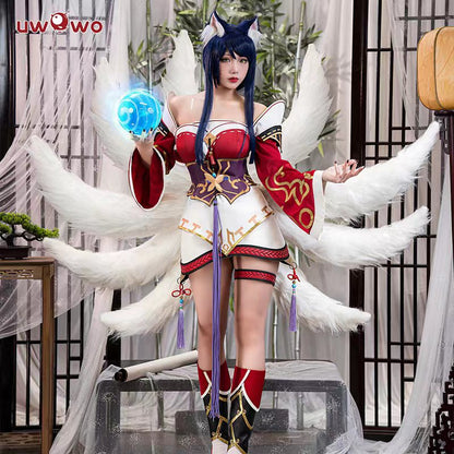 Cosplay Ahri LoL - Détail haut de costume et décolleté