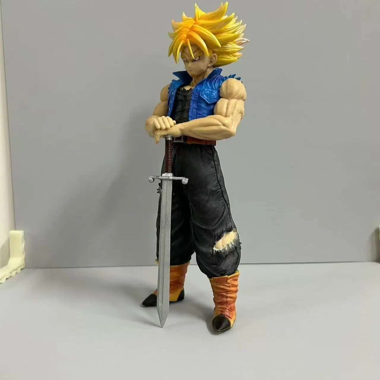 Figurine Trunks du Futur - Dragon Ball Z (Film Bojack) - 25cm