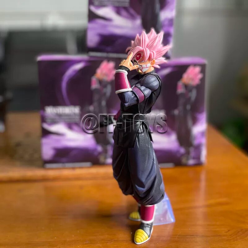 Figurine Goku Black SSJ Rosé - Détail visage aura rose
